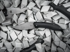 Boker Plus SAMOSAUR 01BO499 -Knife Stock das Geschäft d463250711b2fdb6c1c62bee5348cacf